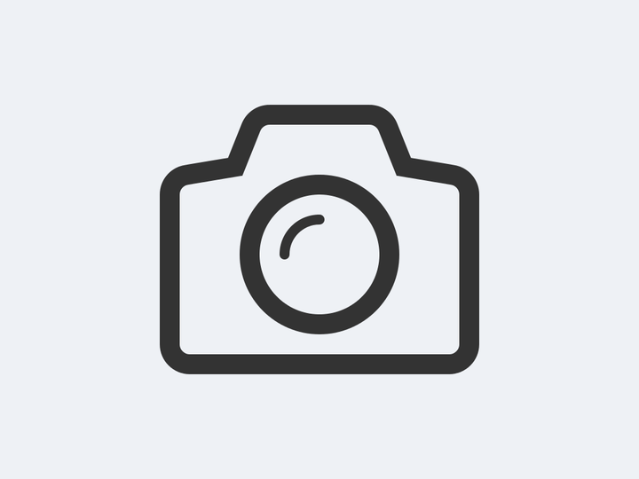 Weeding gravel gardens